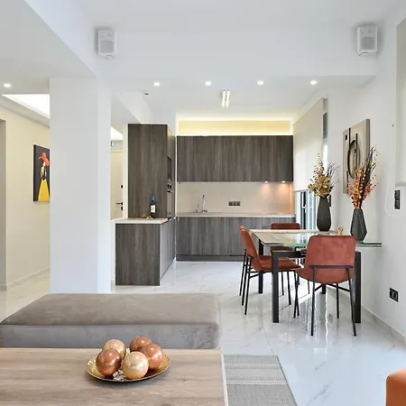 The Lop Athens Holidays Luxury Suites-2